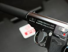 开云平台-年度焦点之战之夜，莫兰特主宰比赛走向