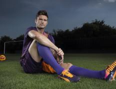 开云体育下载-防守锁链与孤星接管，马刺的体系哲学与塔图姆的英雄主义胜利