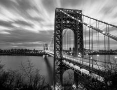 开云官网-雄鹿火力全开血洗深圳队，米切尔狂飙30分统治攻防