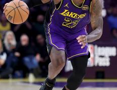 开云体育app-关于湖人惜败太阳，詹姆斯独造40+无功而返的信息