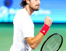 开云下载-美国网球队逆转欧洲网球队，兹维列夫完成帽子戏法的简单介绍