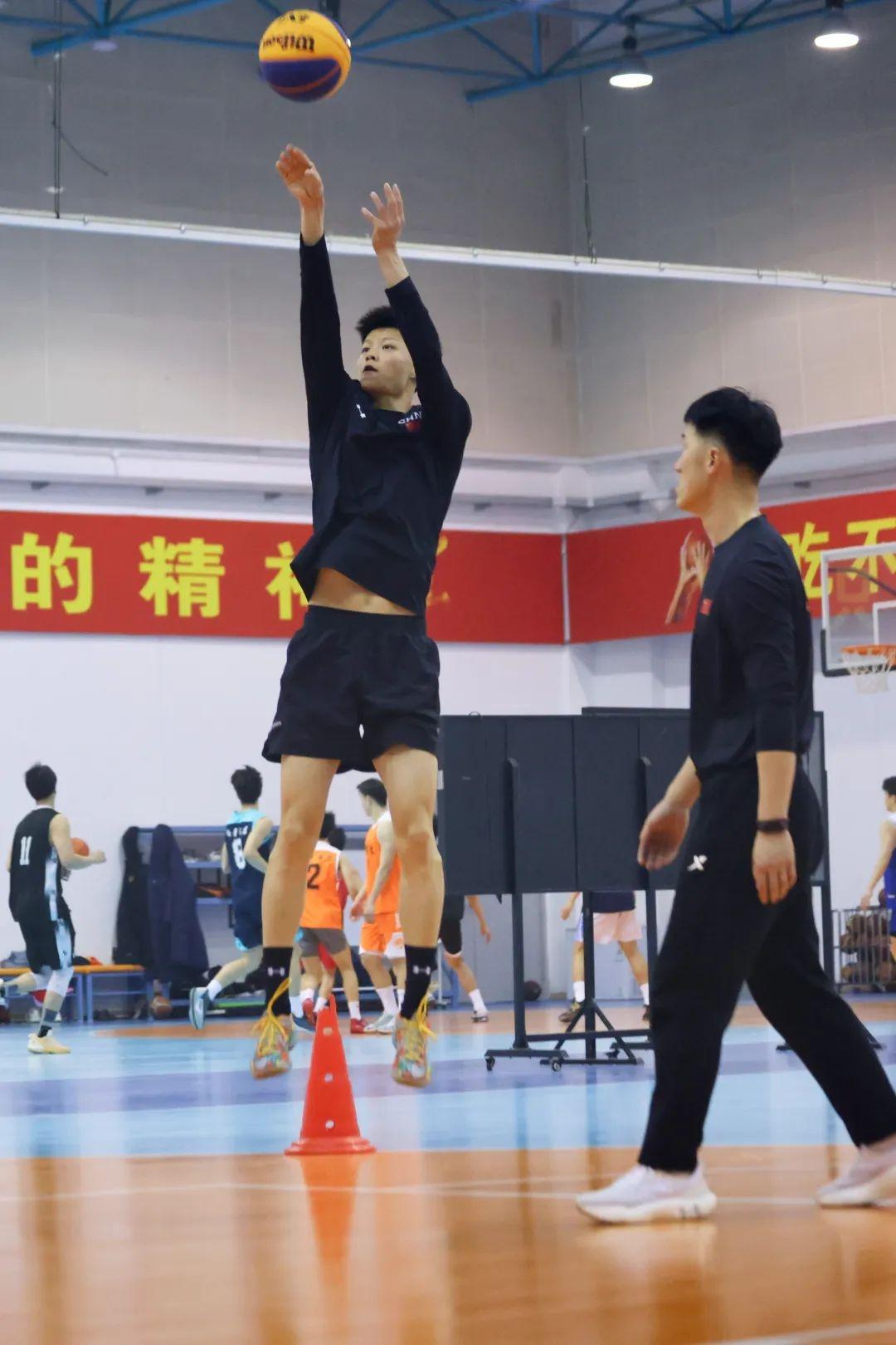 开云体育下载-湖北男篮主场有利，球队积极备战