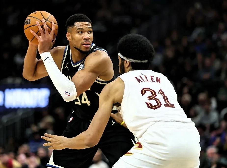 开云体育登录-雄鹿连胜被终结，字母哥难救主的简单介绍