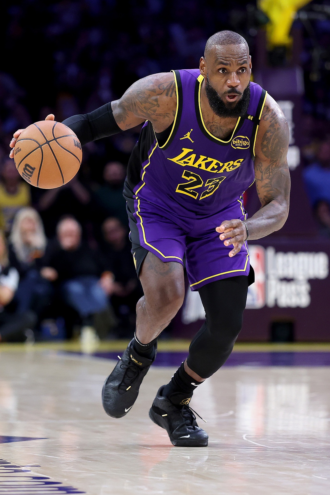 开云体育app-关于湖人惜败太阳，詹姆斯独造40+无功而返的信息