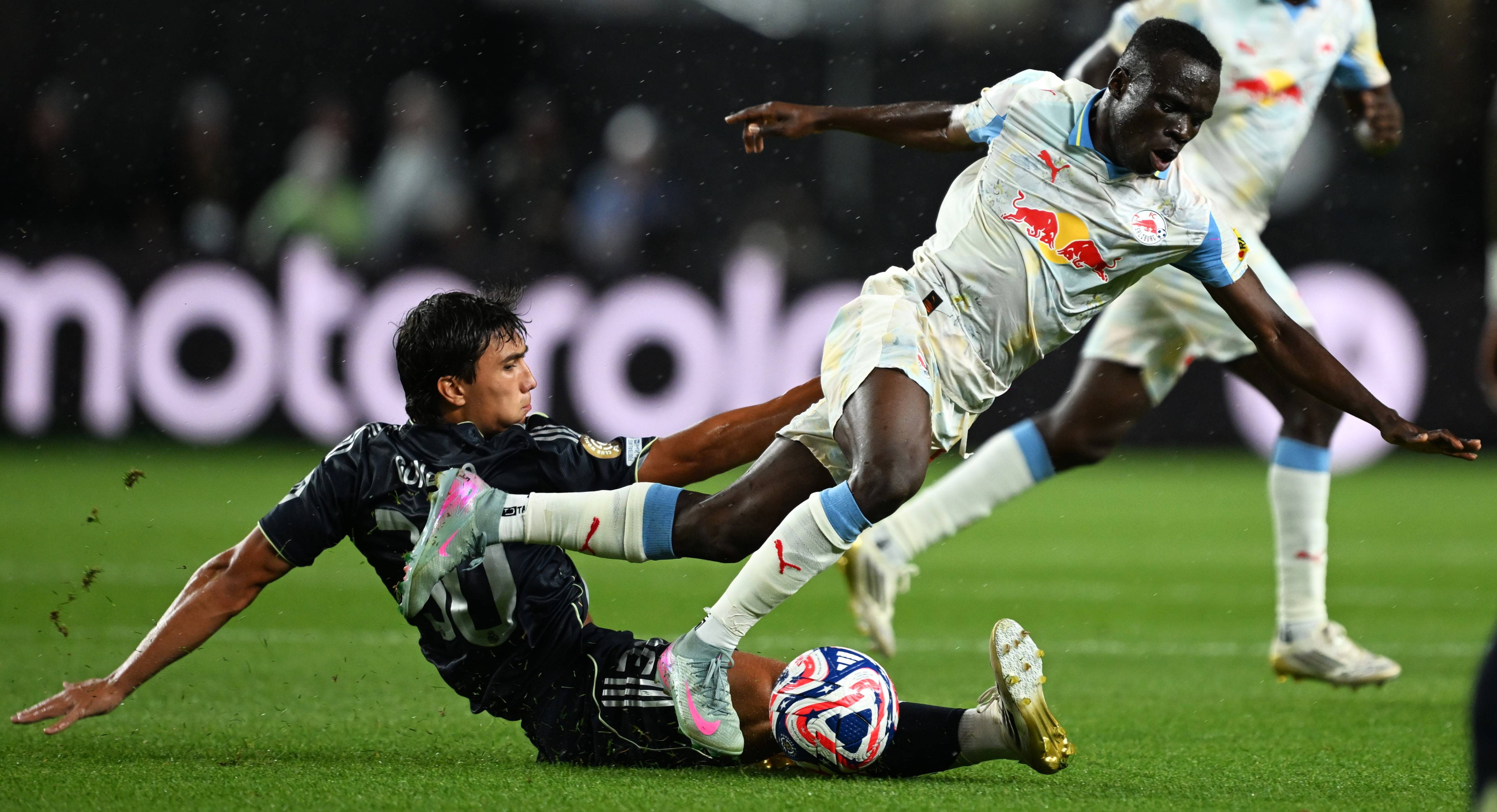 开云下载-关于焦点大战：欧洲杯上演巅峰碰撞的信息