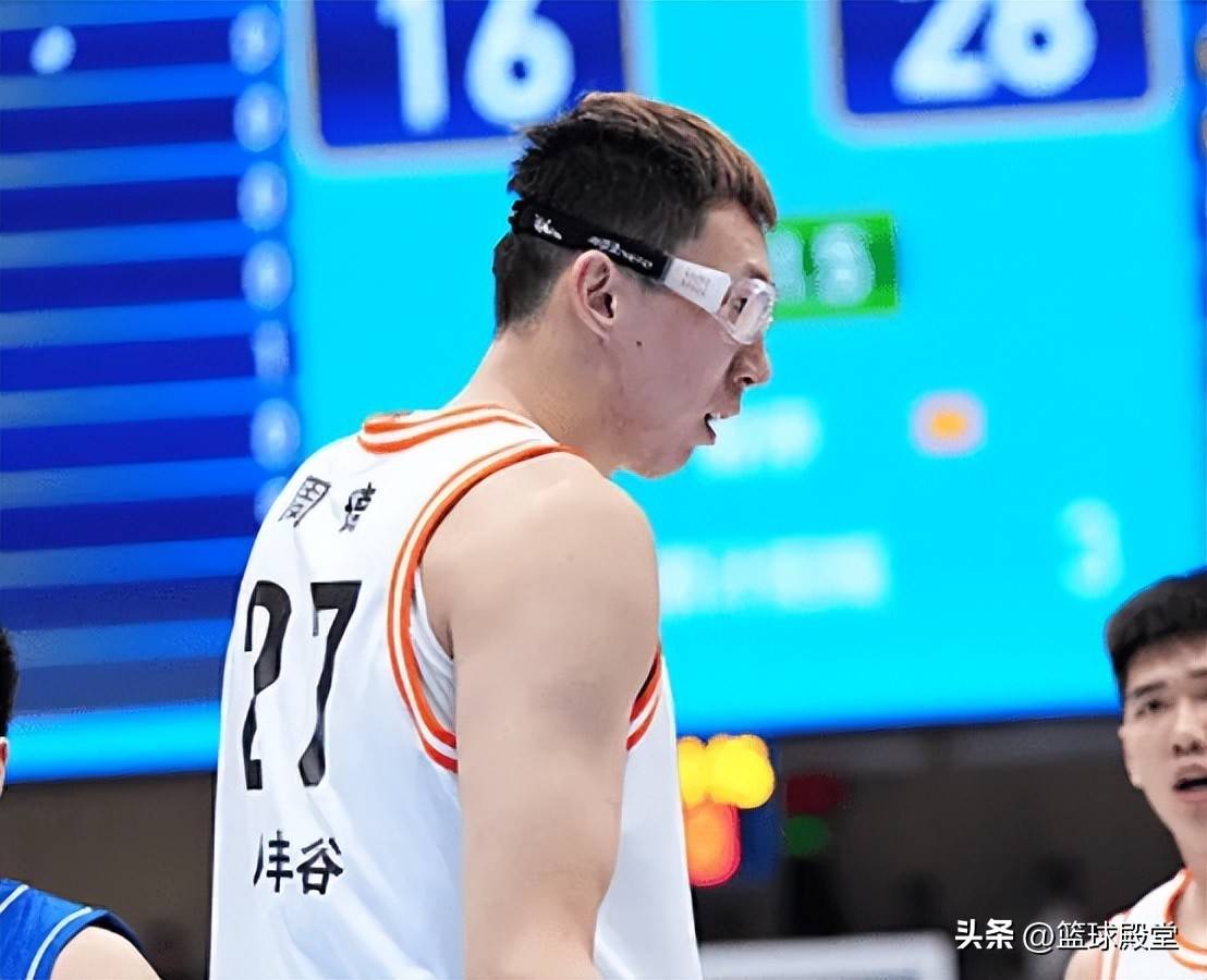 开云体育在线-鹈鹕横扫四川队,周琦关键制胜
