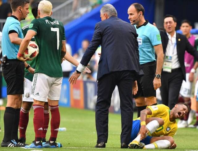 开云下载-荷兰翻盘墨西哥,内马尔刷新纪录