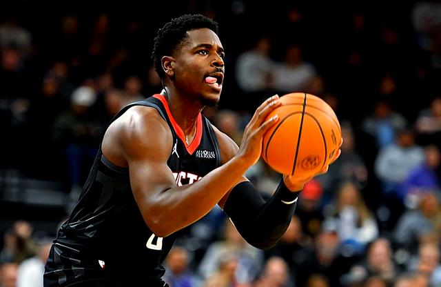 开云体育入口-山西队完胜上海队，霍勒迪点燃赛场