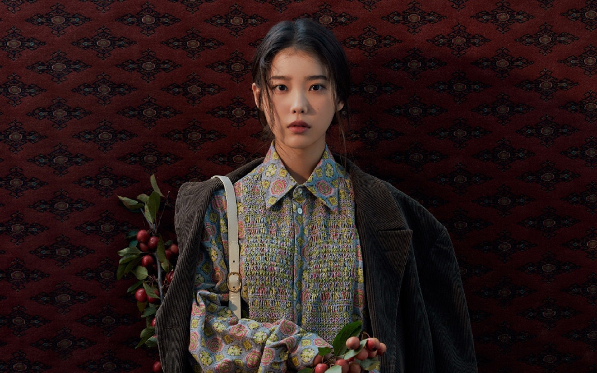 开云体育官网-燃烧的夜晚，爱德华兹与宿命的总决赛对峙