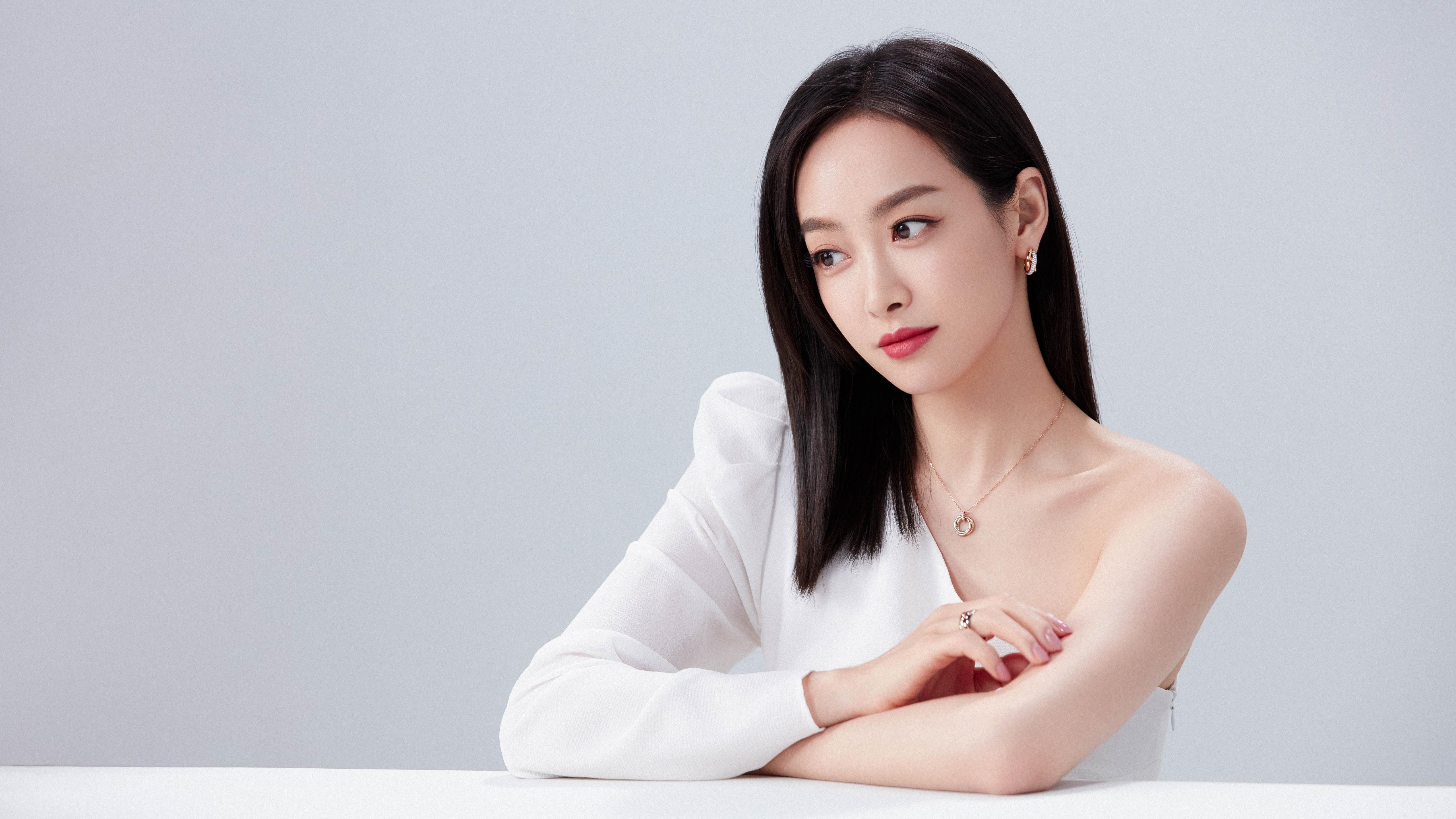 开云体育中国-武切维奇爆发点燃全场！连续得分狂潮助76人击溃骑士防线