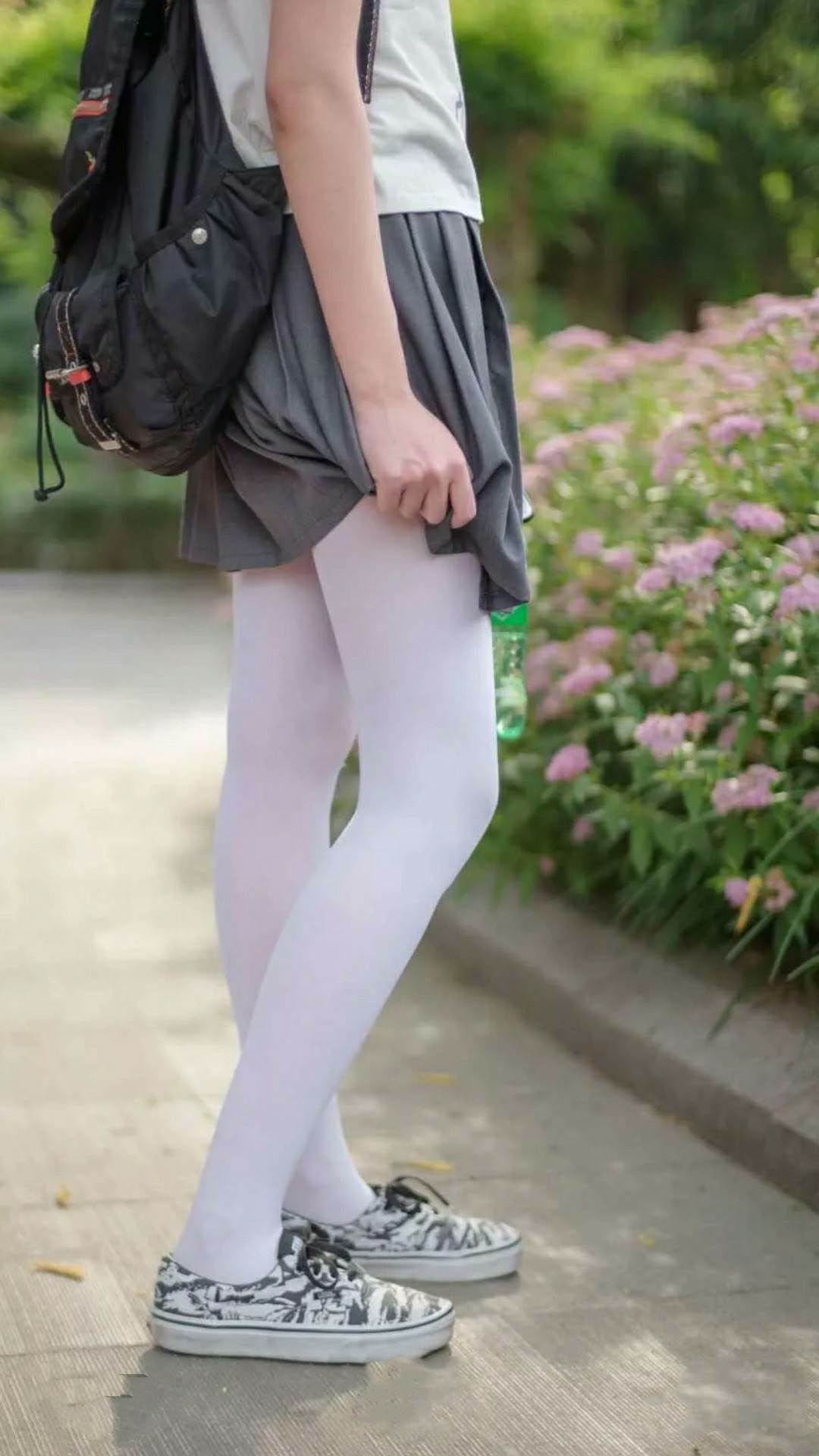 开云体育APP下载-铁壁与磐石，浓眉在关键战役中的稳定艺术