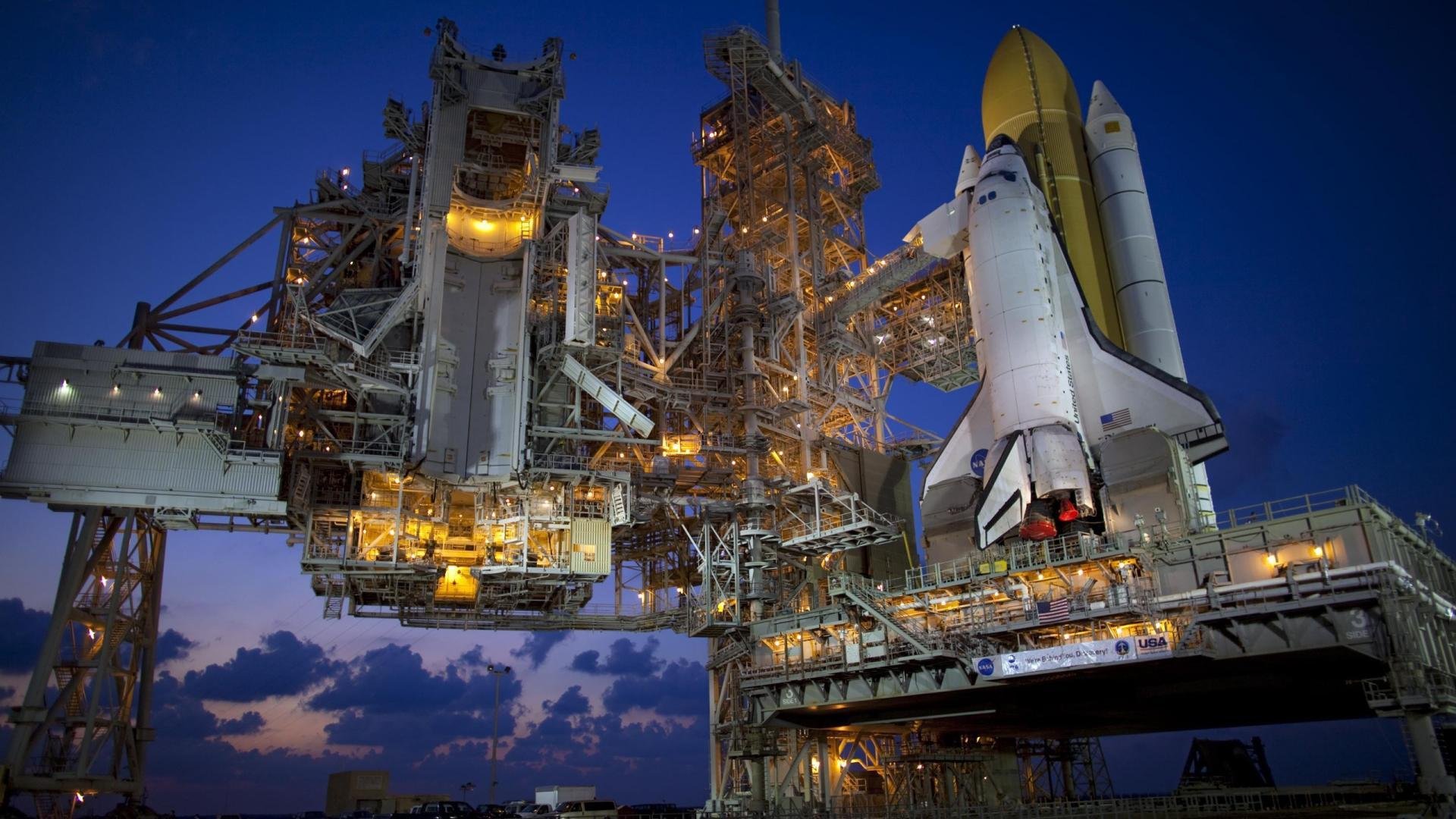 开云平台-哈利伯顿进攻端无人可挡,当篮网遇上掘金,篮球的未来已在场上奔涌