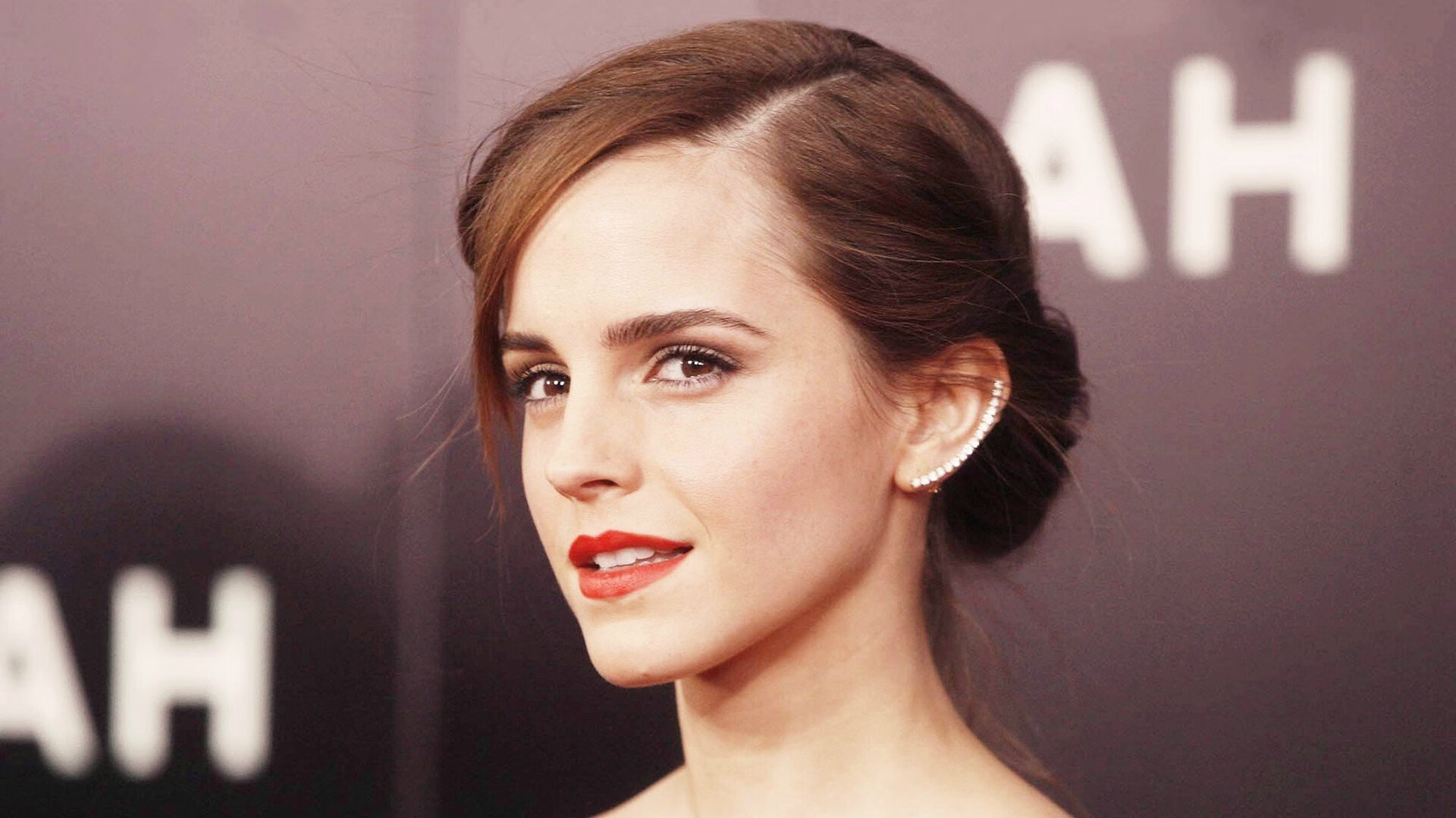 开云体育app-巴黎雨夜的红魔奇迹，当莱万助攻曼联翻盘法兰西